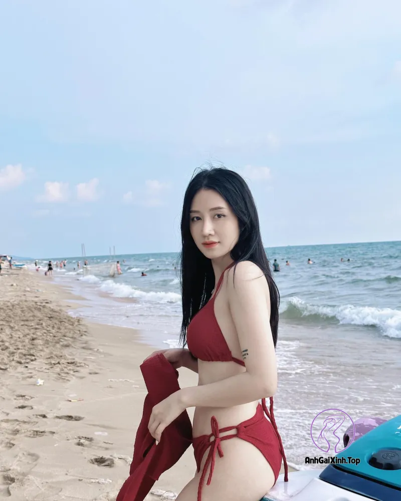 Ảnh Quỳnh moon bikini moogn to ngọt nước 